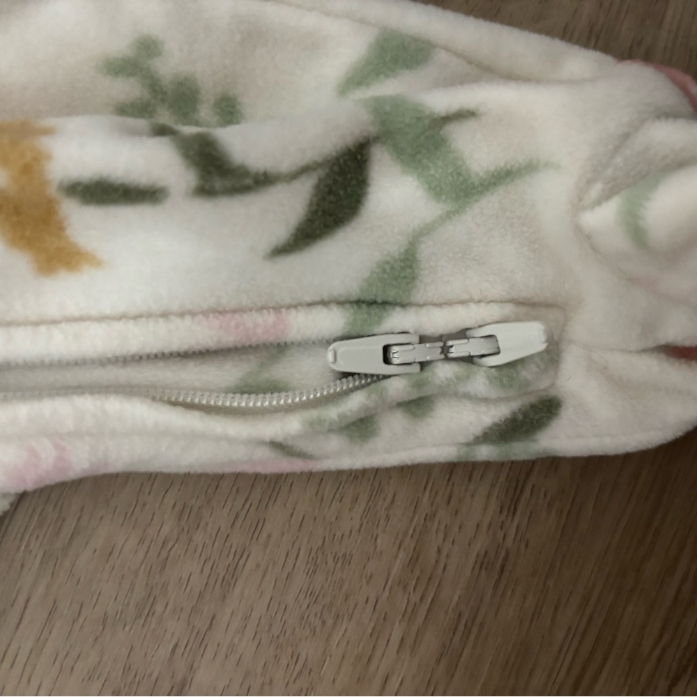 Carters sleeper - Picture 4 of 6